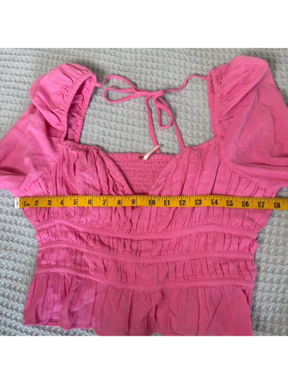 Free People Chloe Milkmaid Blouse Womens Medium Pink Smocked Puff Sleeve Shirt